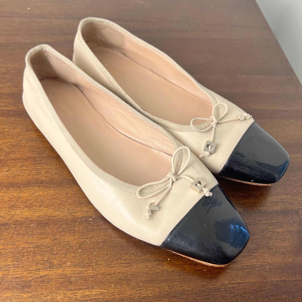 Kate Spade Leather Flats 9.5 Square Toe Beige Minimalist Coquette Parisian
